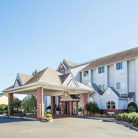 Microtel Inn & Suites By Wyndham Tifton Bagian luar foto